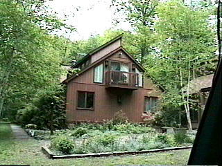 Building photograph for 54 WHITE BIRCH LN